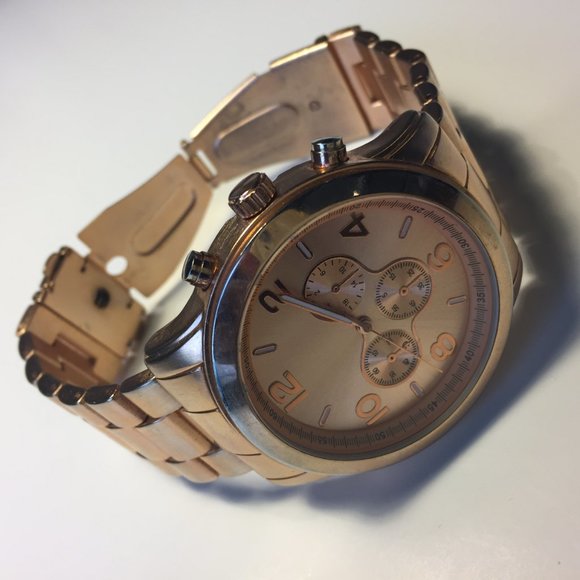 ⌚︎ALDO Rose Gold Analog Watch⌚︎ NEEDS BATTERY - Picture 5 of 7